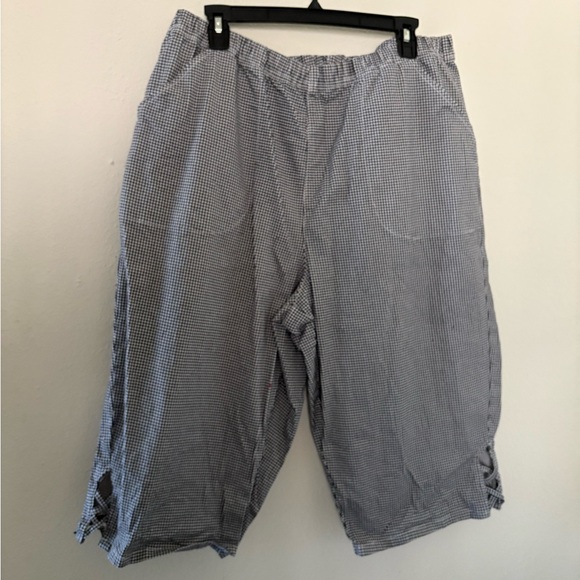 croft & barrow Pants - croft & barrow Black Checked capris